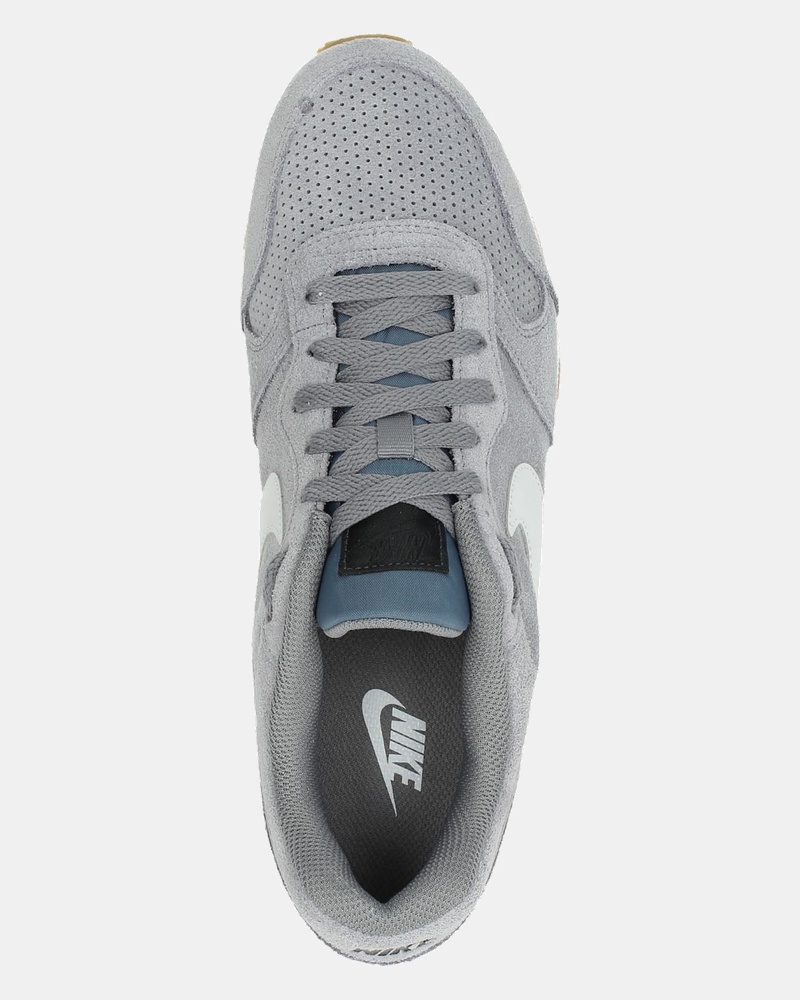 Nike MD Runner 2 - Lage sneakers - Grijs