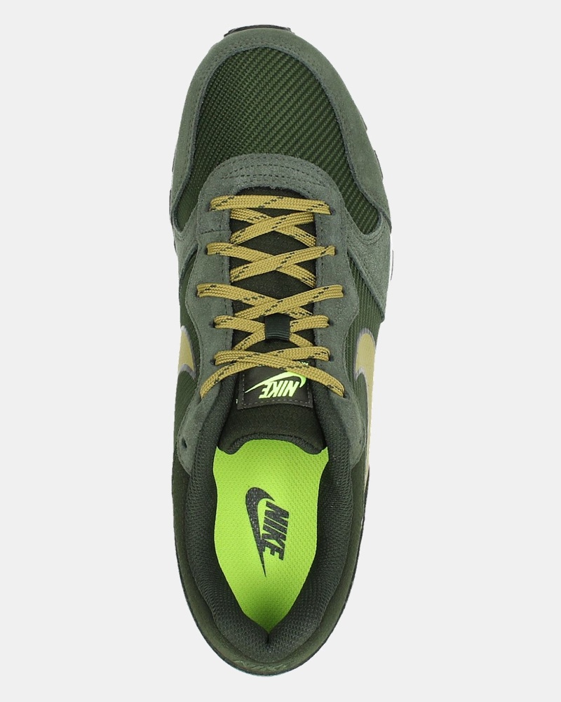 Nike MD Runner 2 - Lage sneakers - Groen