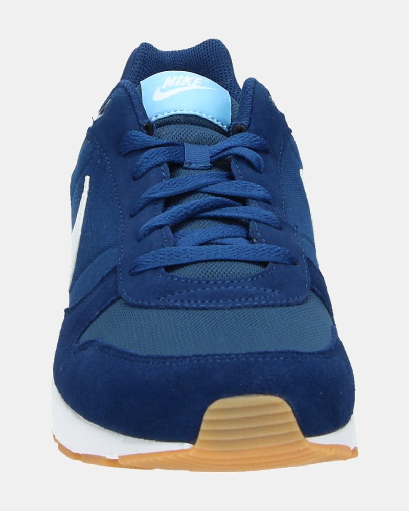 Nike Nightgazer - Lage sneakers - Blauw