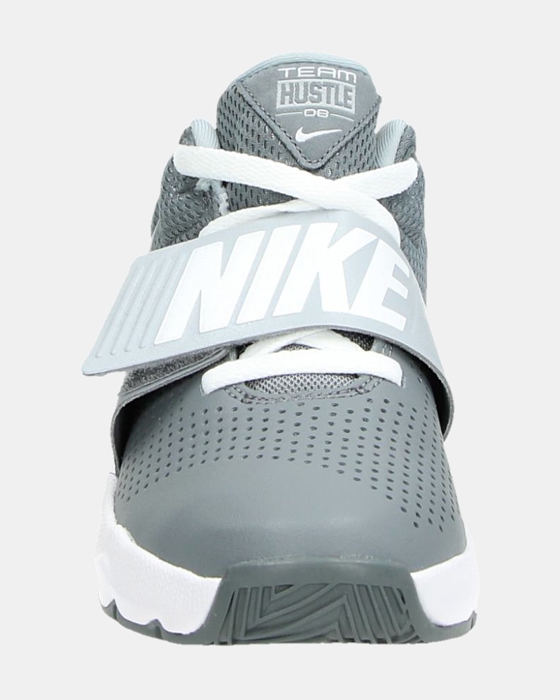 Nike Team hustle D8 - Lage sneakers - Grijs