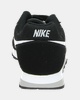 Nike MD Runner - Lage sneakers - Zwart