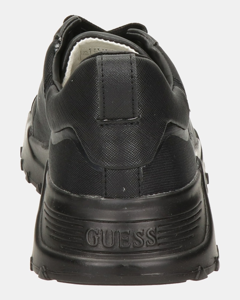 Guess Lucca - Lage sneakers - Zwart