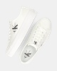 Calvin Klein Vulcanized Flatform - Lage sneakers - Wit