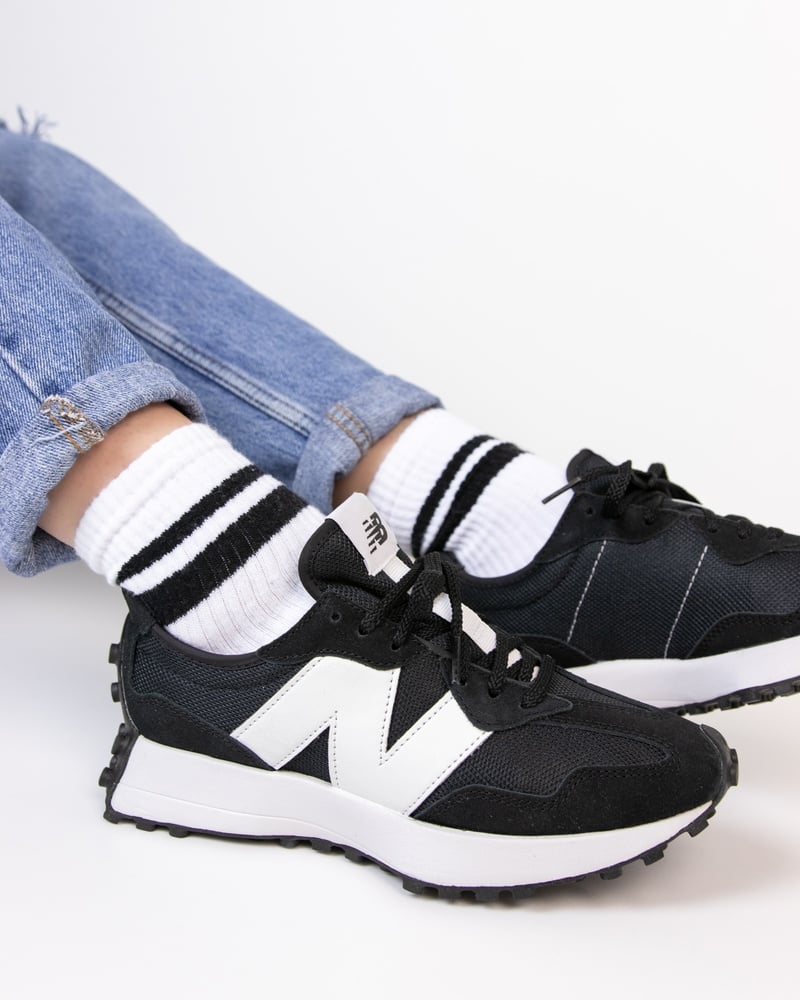 New Balance 327 - Lage sneakers - Zwart