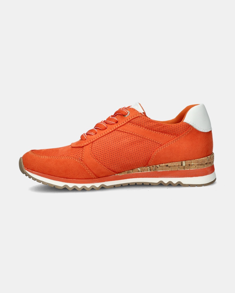 Marco Tozzi - Lage sneakers - Oranje