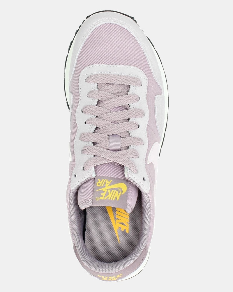 Nike Air Pegasus - Lage sneakers - Roze