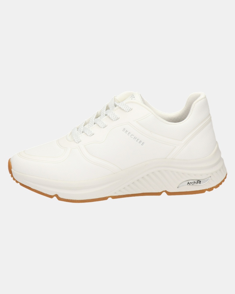 Skechers Arch Fit - Lage sneakers - Wit
