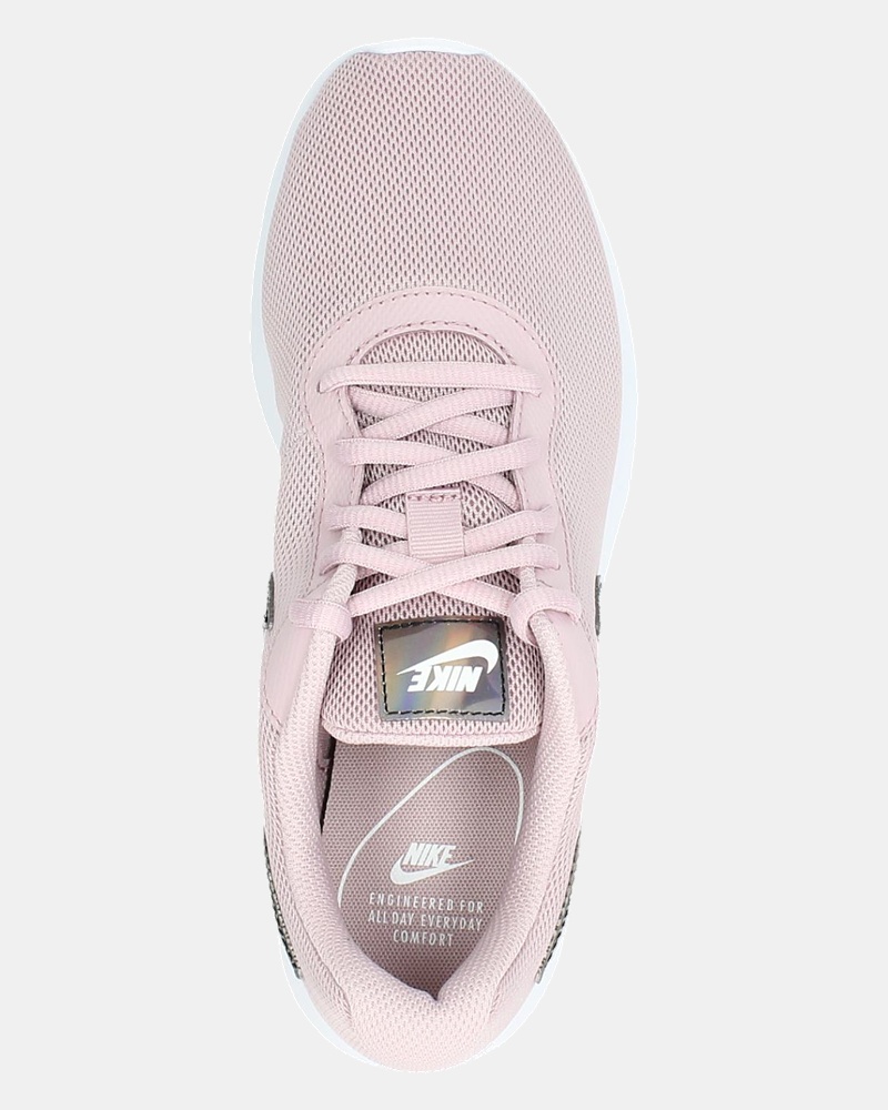 Nike Tanjun - Lage sneakers - Roze