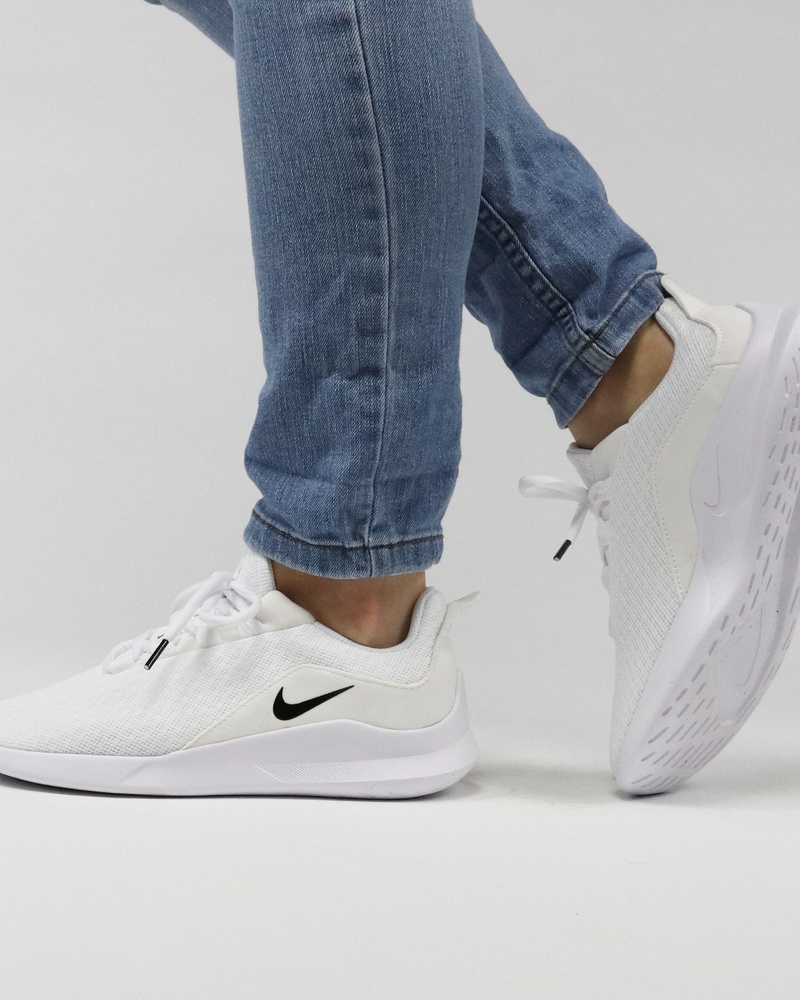 Nike Viale - Lage sneakers - Wit