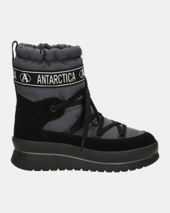 Antarctica - Snowboots