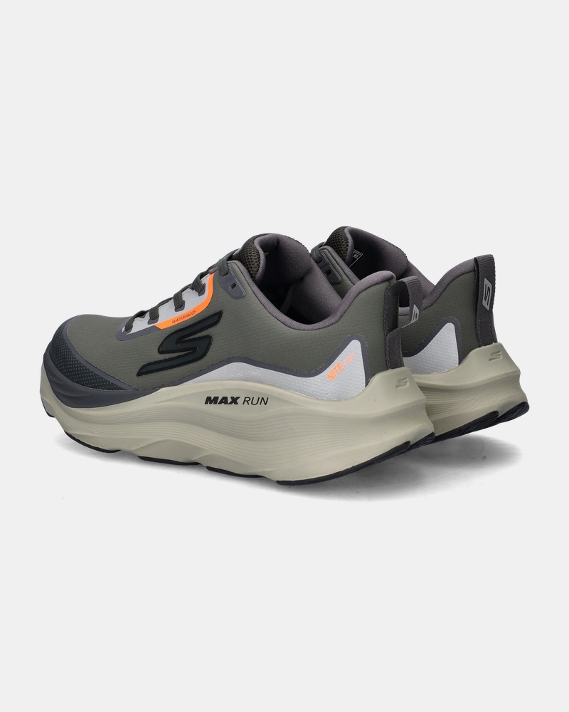 Skechers Max Cushioning Max Run Vorteza - Lage sneakers - Groen