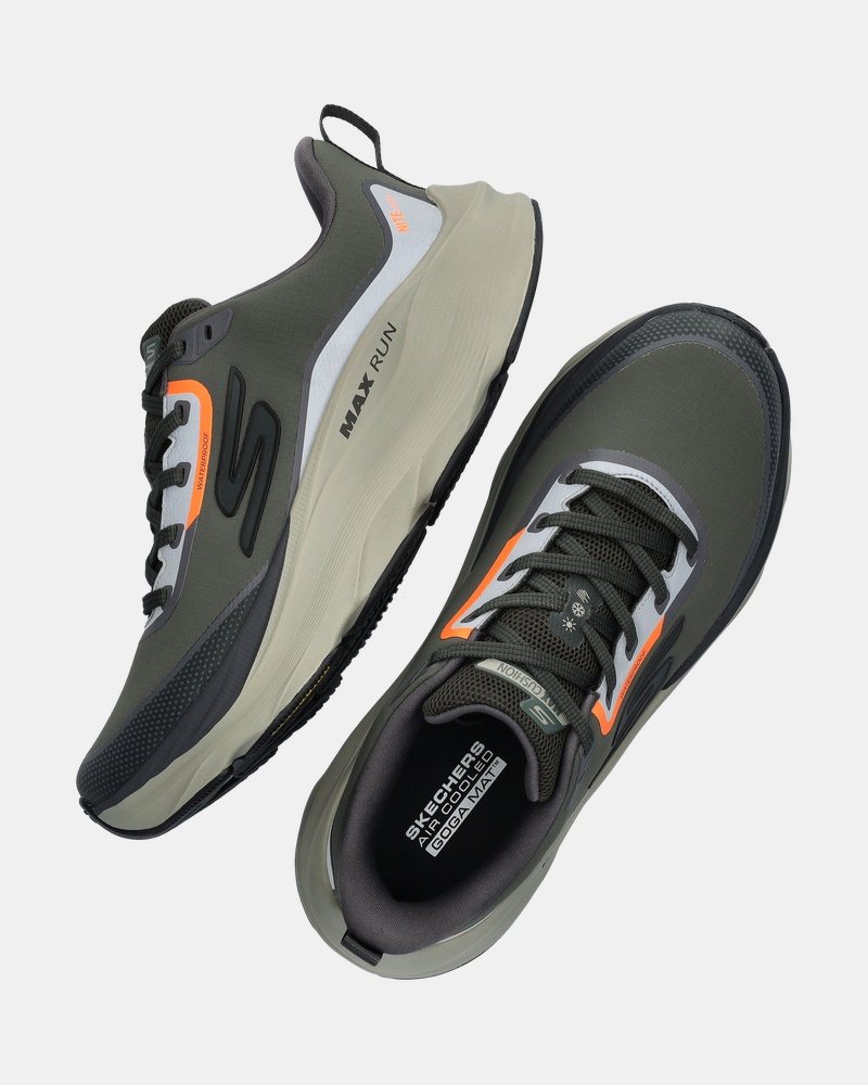 Skechers Max Cushioning Max Run Vorteza - Lage sneakers - Groen