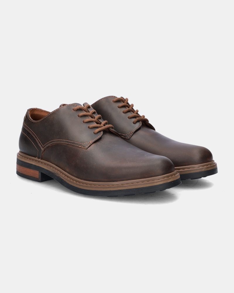 Clarks New Ford - Lage nette schoenen - Bruin