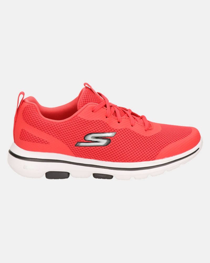 Skechers Go Walk 5 - Lage sneakers - Rood