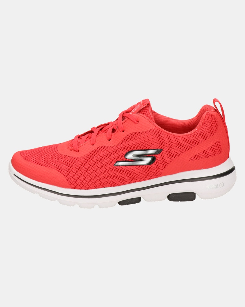 Skechers Go Walk 5 - Lage sneakers - Rood
